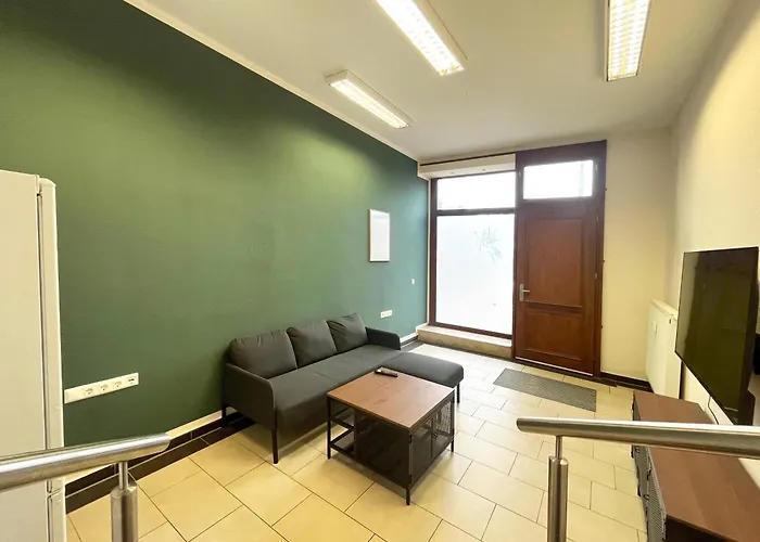 Gruppen Willkommen! 5-zimmer Naehe Messe & Bmw شقة